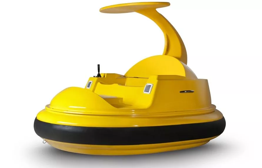 Waterbuggy's round deck has been designed to accommodate three people, who are additionally protected against the sun with the twisted tail