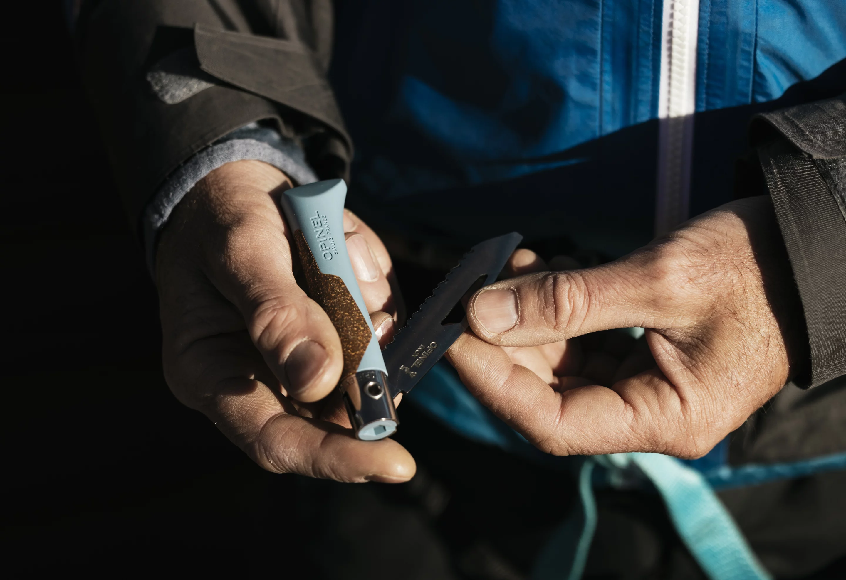 Unlike the average Opinel, the Néo7 Alpine is designed for single-handed opening (though two hands is fine, too)
