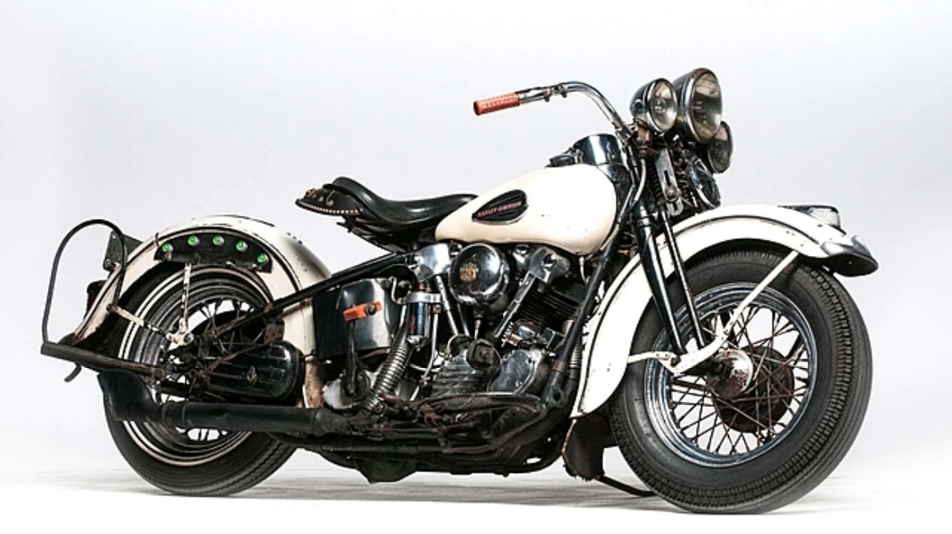 This 1940 Harley-Davidson EL Knucklehead (Lot F35) is estimated to fetch between $75,000 and $100,000