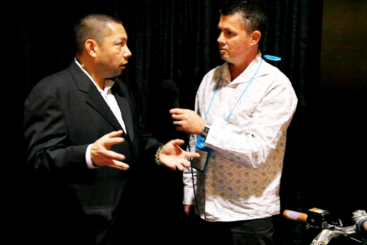 Sanyo's David Cabanban details some of the technology furthering Sanyo's 'Clean Energy Loop' concept at CES 2010