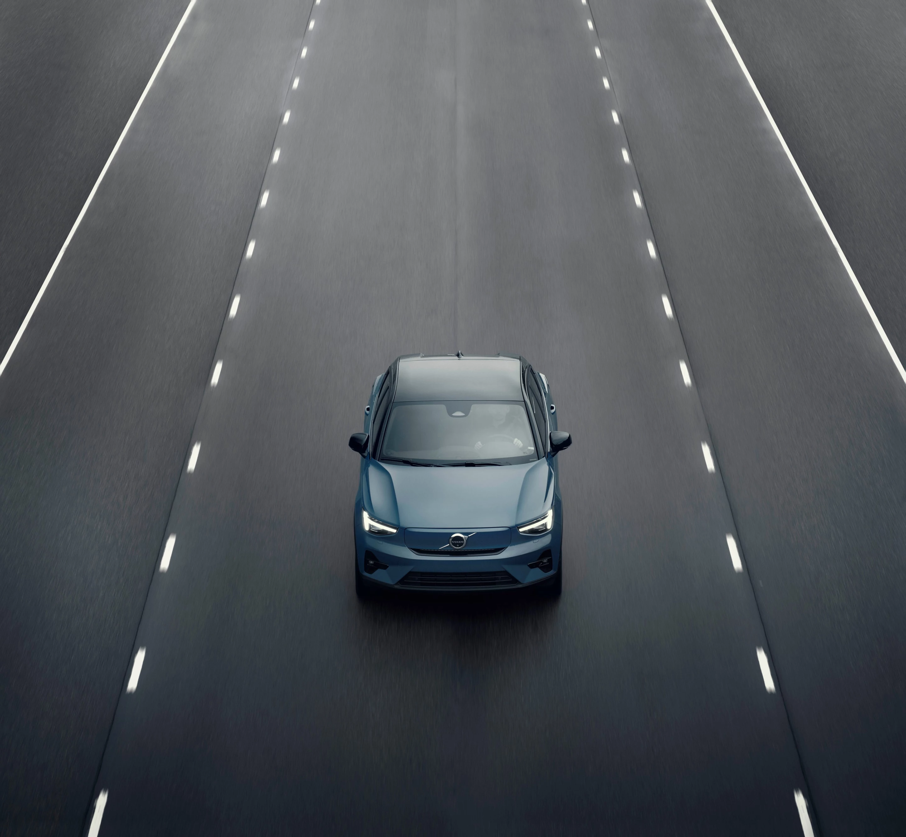 By 2025, Volvo aims for 50 percent of its global sales volume to consist of fully electric cars, with the rest being hybrids