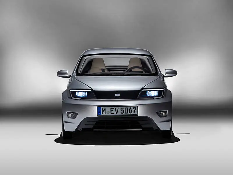 It has a coefficient of drag of 0.24 and frontal area of 1.69 square meters (18.19 sq ft)