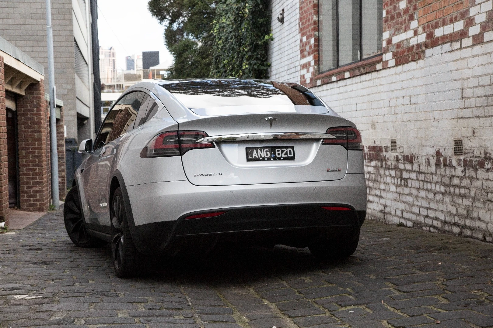 The rear end of the Tesla Model X is tall and, if we're honest, a bit awkward to behold