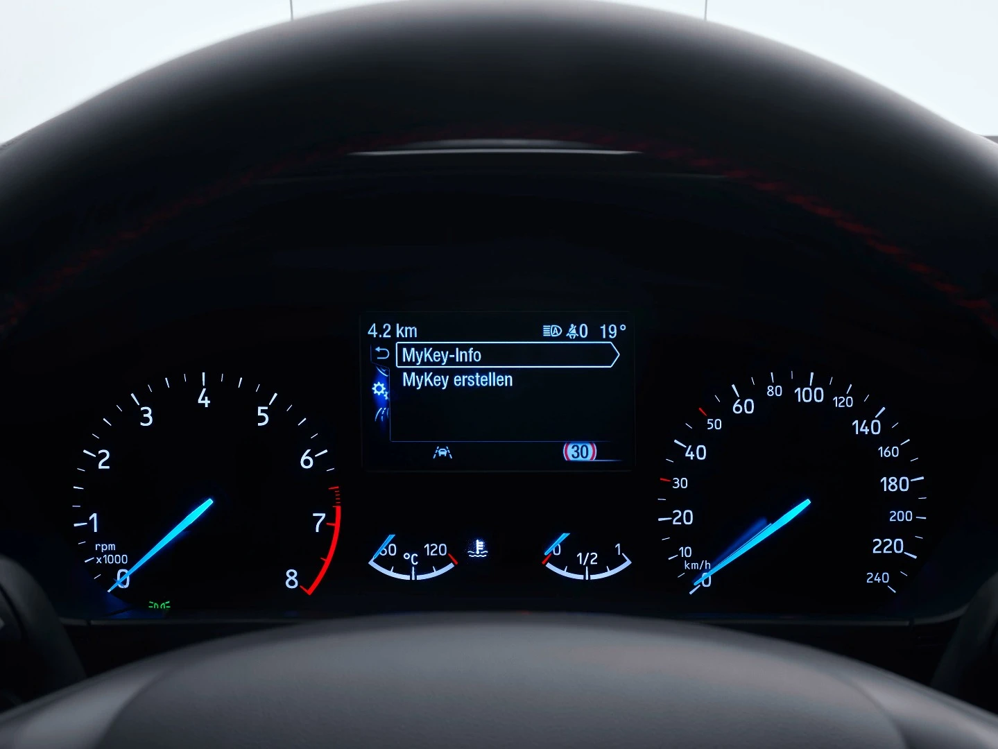 Ford Focus ST-Line: dash instruments