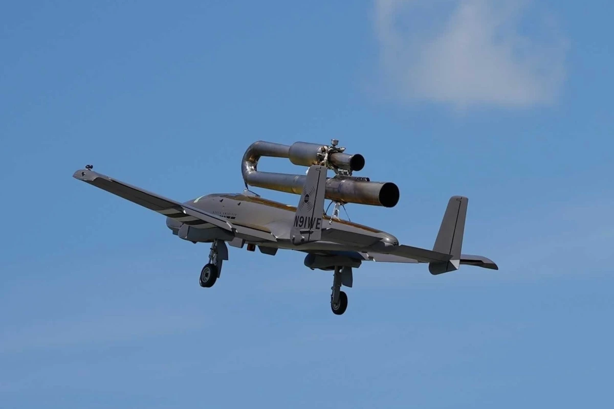 Swivel Jet Engine Fire-spitting pulsejet engine delivers bulk thrust at low cost