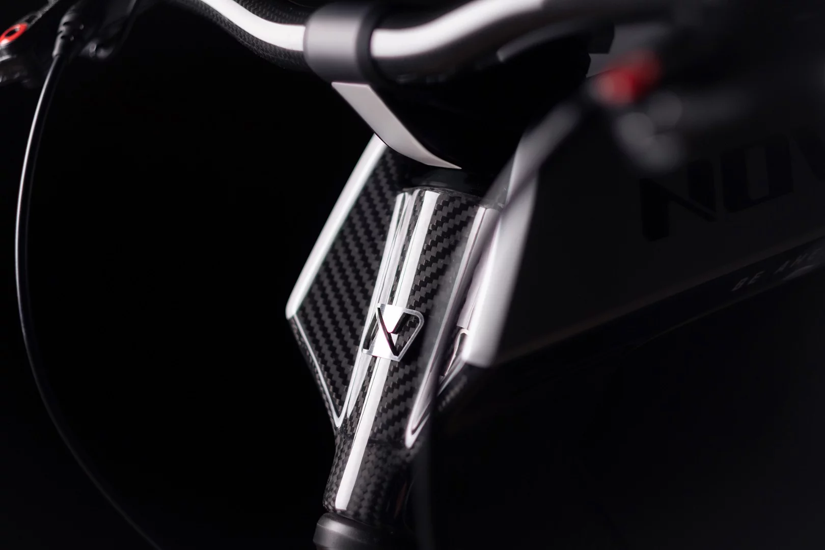 Nice detailing under the headlight there