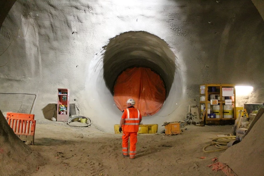 The tunnels are dug mainly through clay (Photo: Stu Robarts/Gizmag)