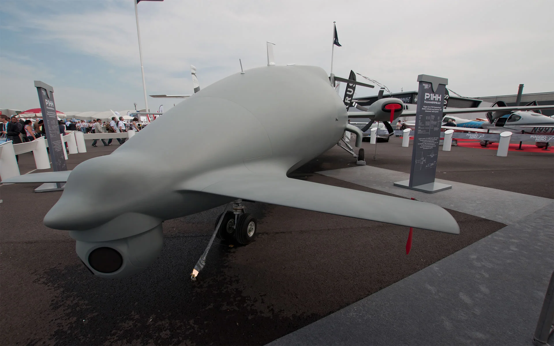 The HammerHead gets its name from this small canard wing in the front of the aircraft (Photo: Piaggio)