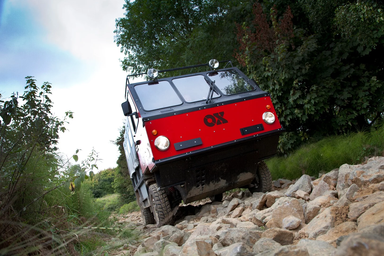 Once at the destination, the Ox flat pack truck can be put together by three trained professionals in around 12 hours