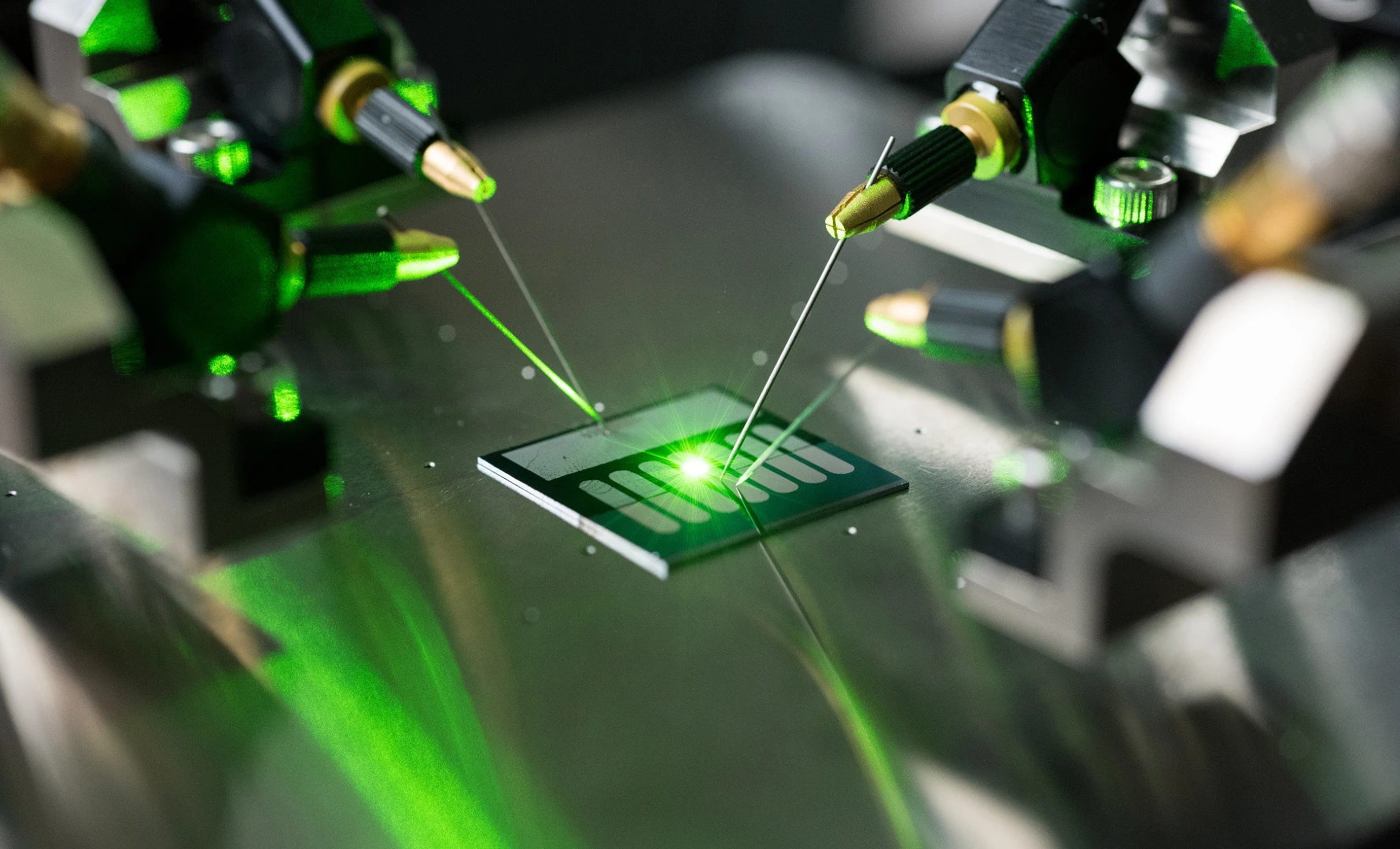 Georgia Tech engineers have taken advantage of nanoscale technologies to create an antenna able to capture and convert light into direct current