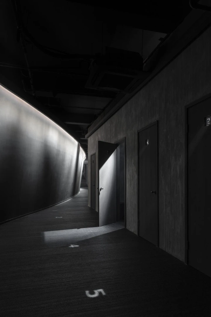 The Jury Award for Best Use of Light went to the Jian Li Ju Theatre Company