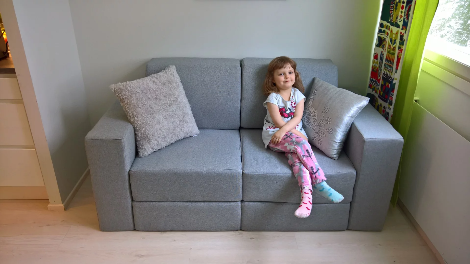 BiT collection of modular shapes can be used to create a two- or three-seater sofa
