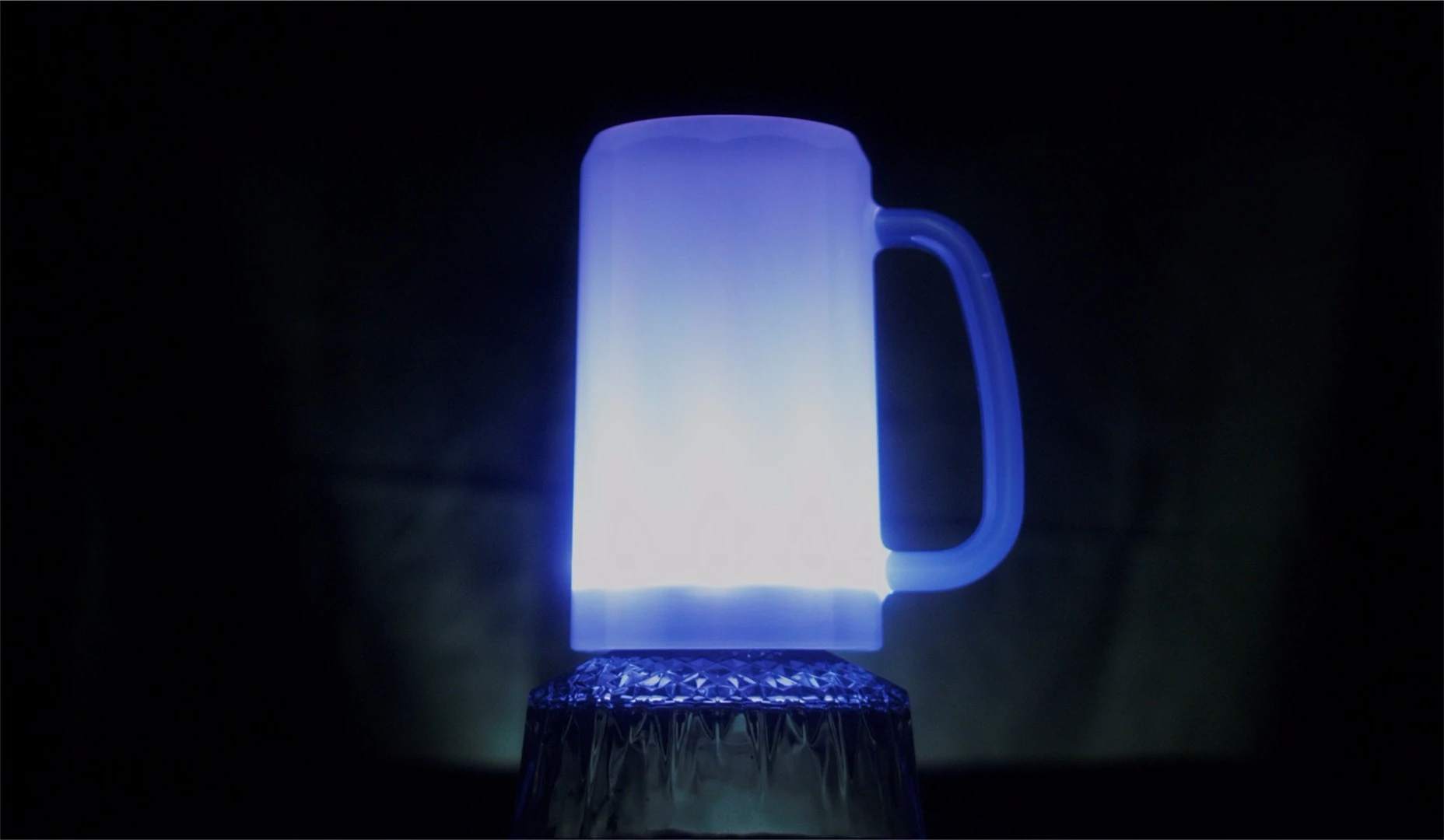The ePint Smart Beer Mug is made of a durable, washable polycarbonate material