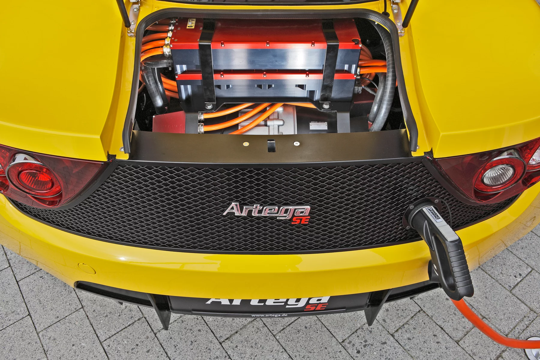 The Artega SE's rear battery pack