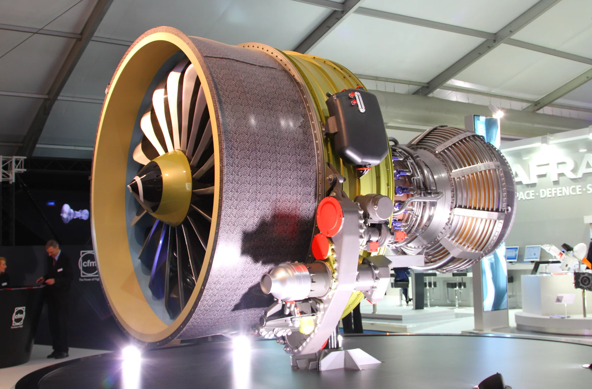 Big engines: a distinct theme in the Airshow halls (Photo: Gizmag)