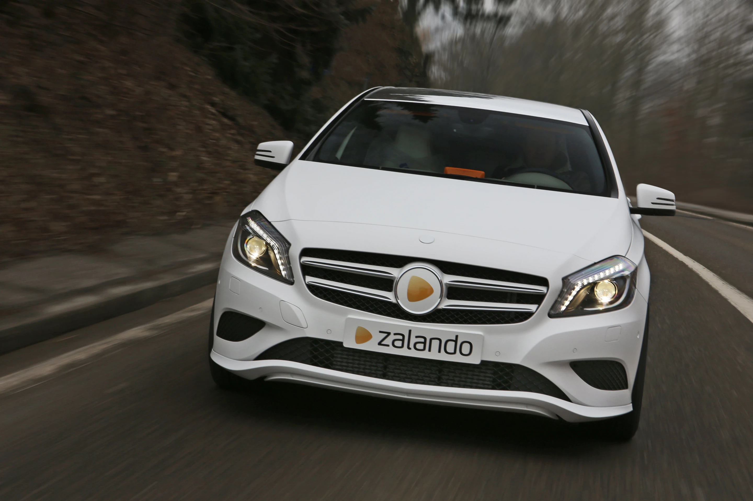 The Zalando concept was designed and built by Rinspeed