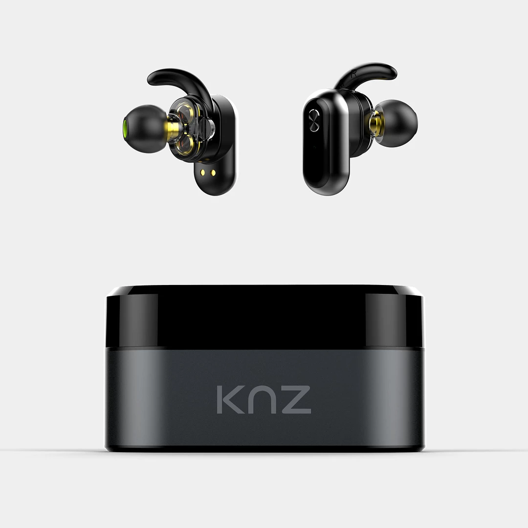 SoundFlux listeners are promised up to 4.5 hours of mixed music and phone use per charge when flying solo, though carrying the charging case along – which has its own battery – can extend use time in return for short fast charging breaks