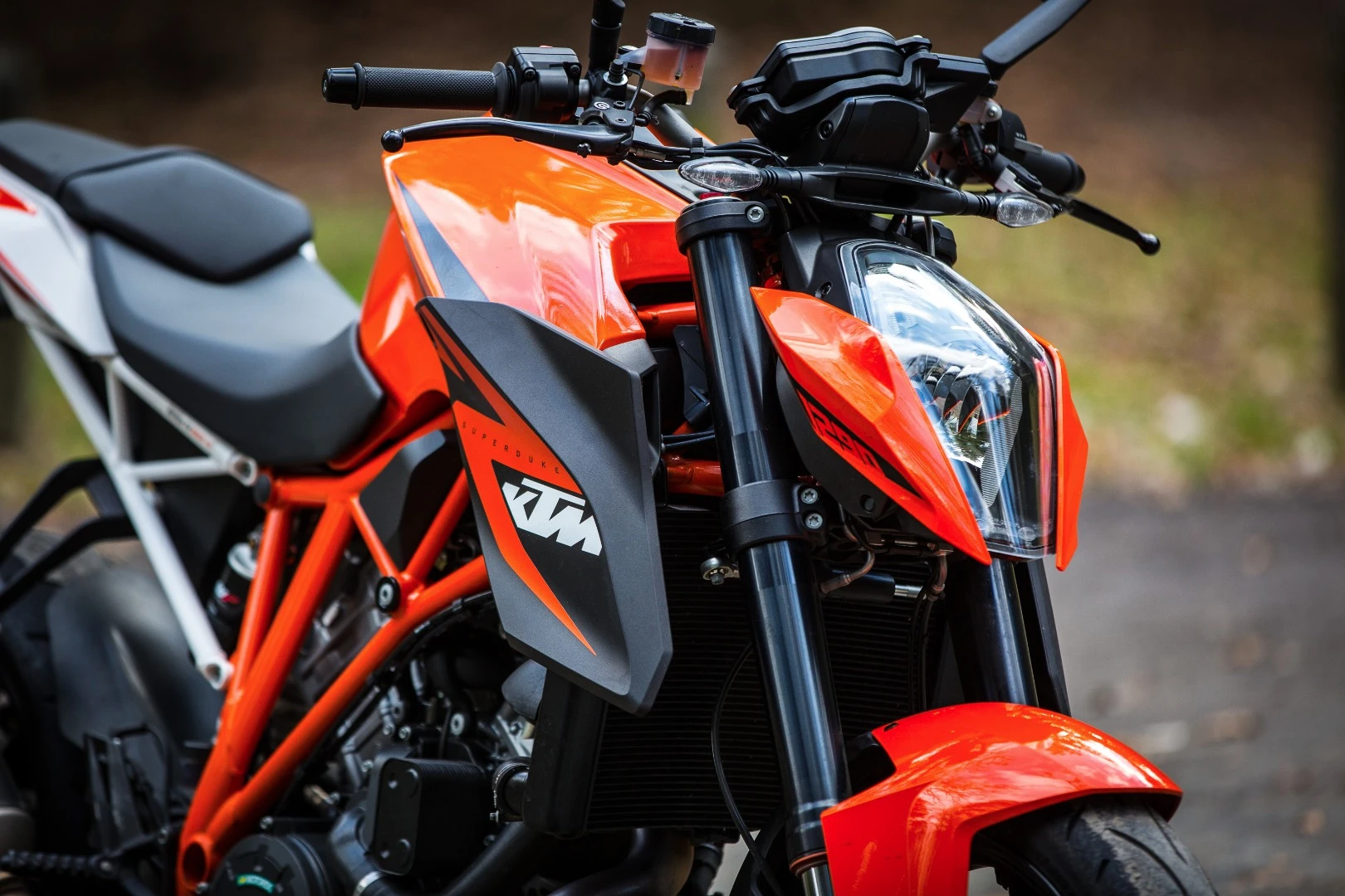 KTM 1290 Super Duke R: 180 horsepower, massive torque and low gearing make for a brutal combination - but excellent throttle response tames this beast