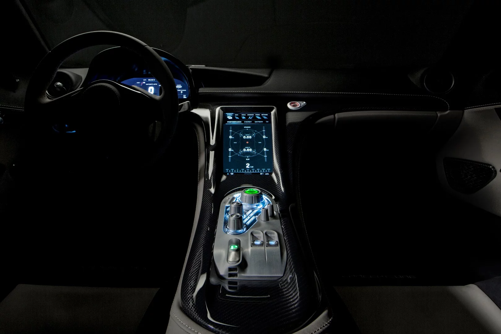 The interior has the same beautiful look as the Pagani Zonda or Huyara's cabin, albeit with a more high tech feel