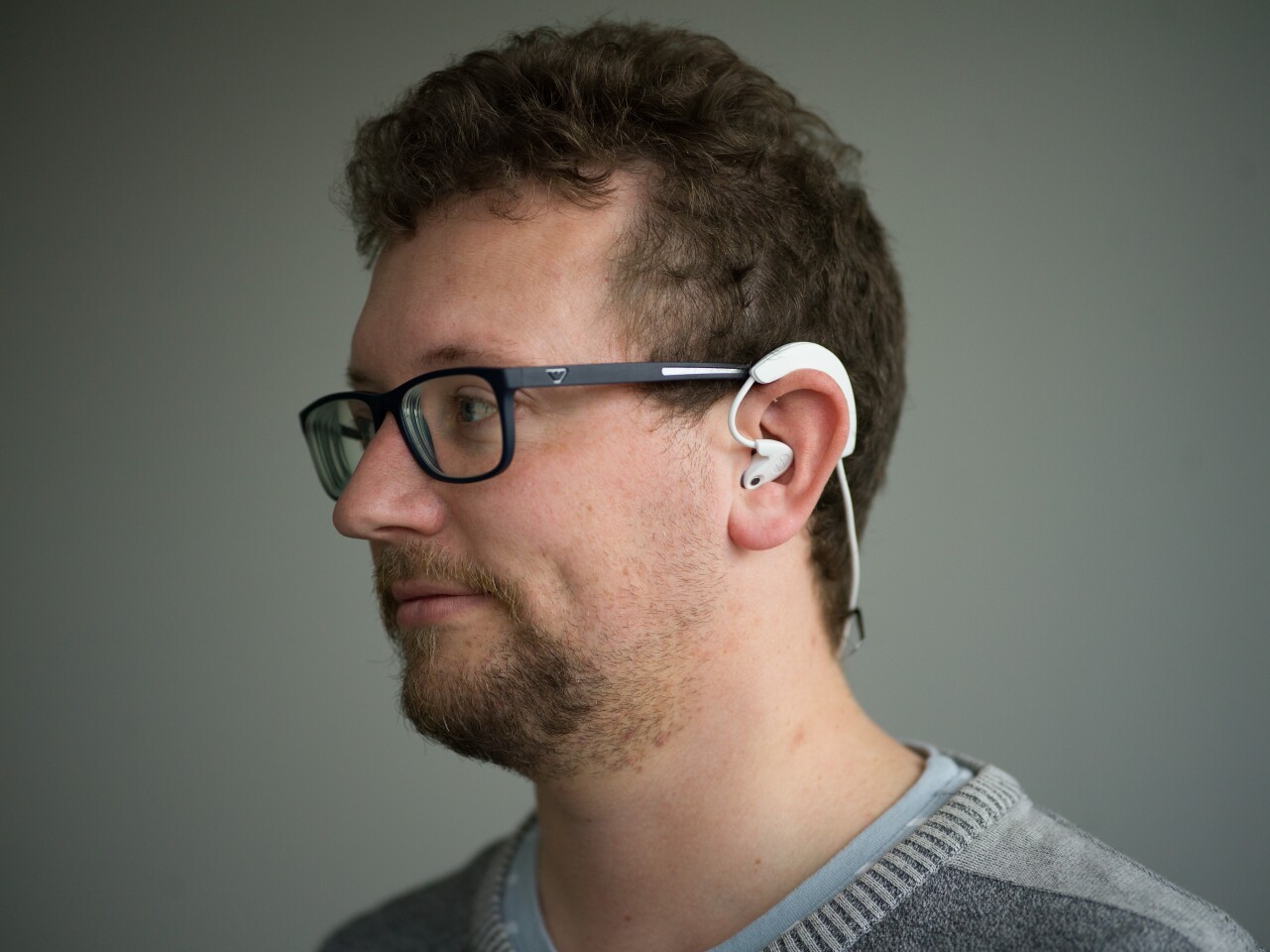 Hooke Verse: over-ear headset with in-ear headphones and microphones