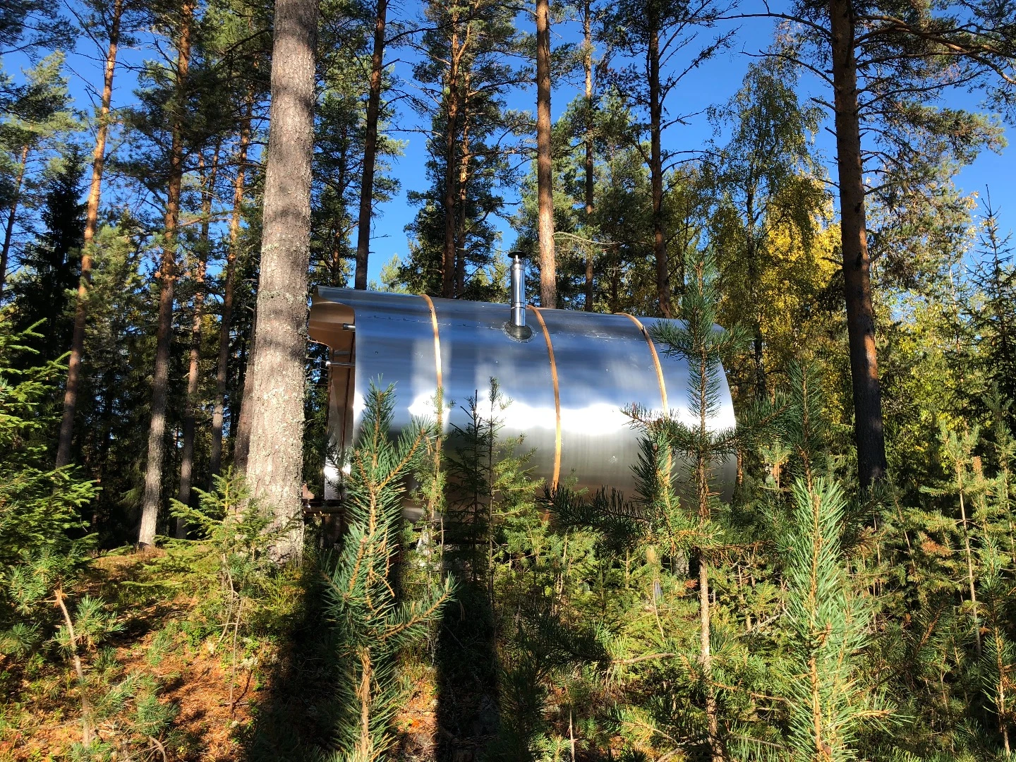 The Fuselage can be warmed with a small wood-burning stove
