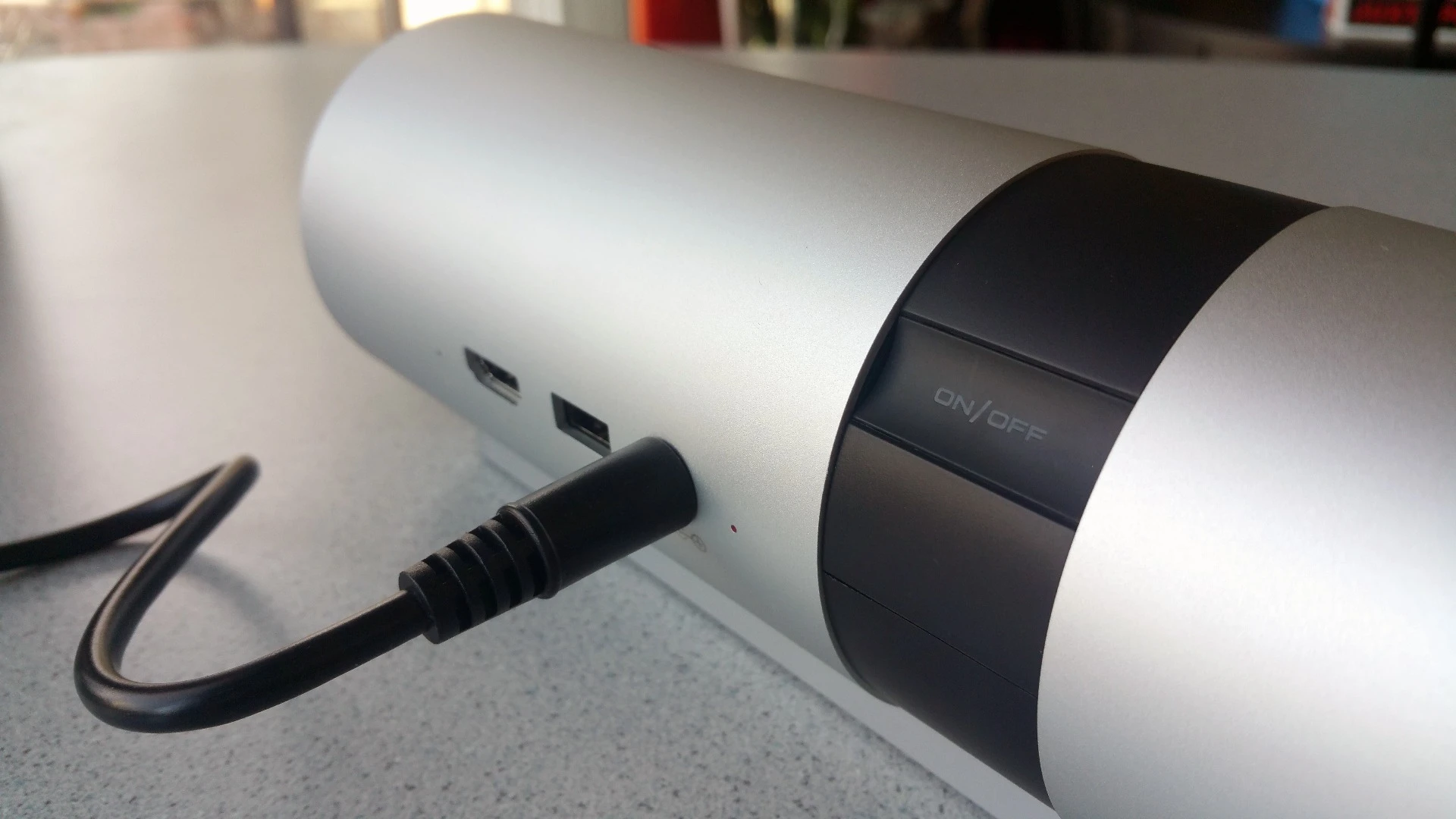 The JmGO View takes about four hours to recharge through the wall adapter