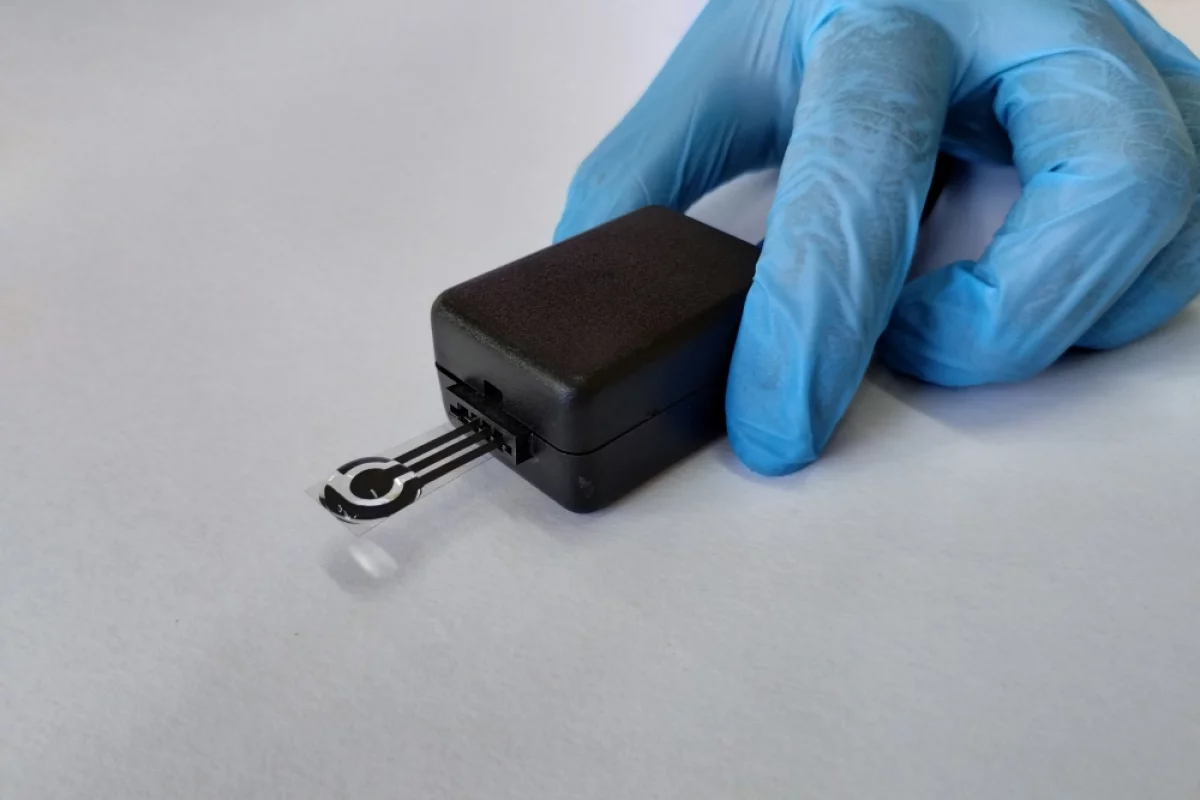 A new device can track drug levels for proper dosage