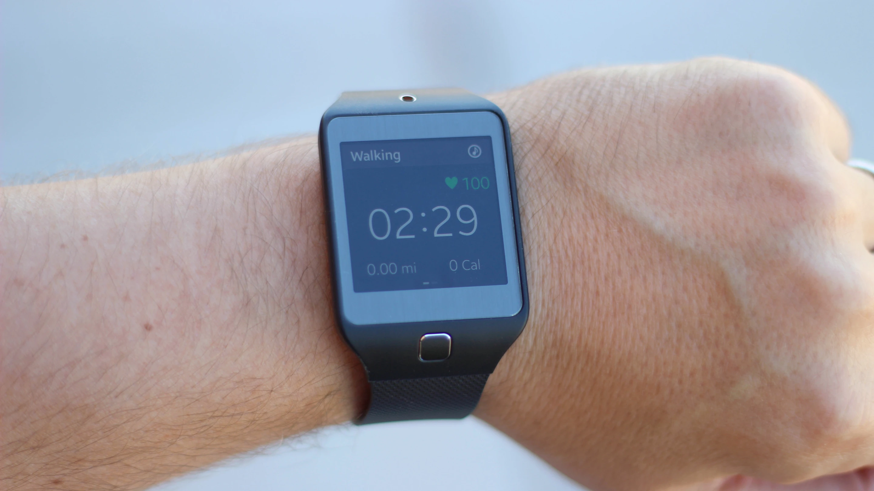 The Neo lets you track your steps in individual workouts, in addition to running a 24-hour pedometer (Photo: Will Shanklin/Gizmag.com)