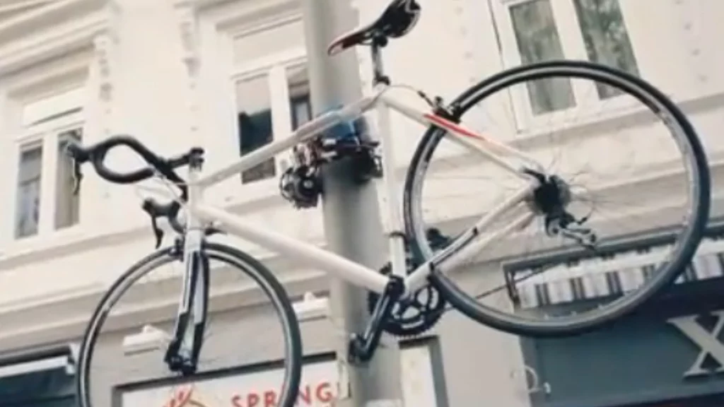 Pole-climbing bike lock