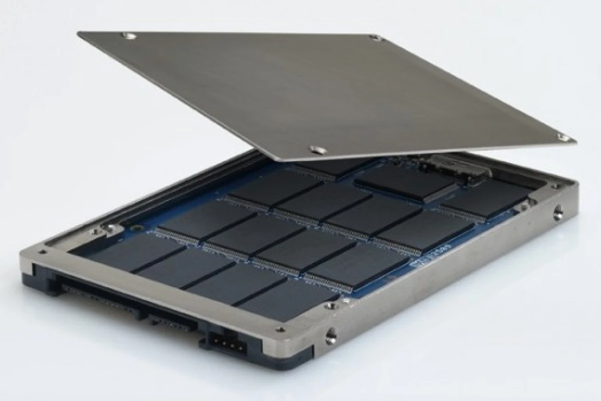 The Seagate Pulsar solid state drive.