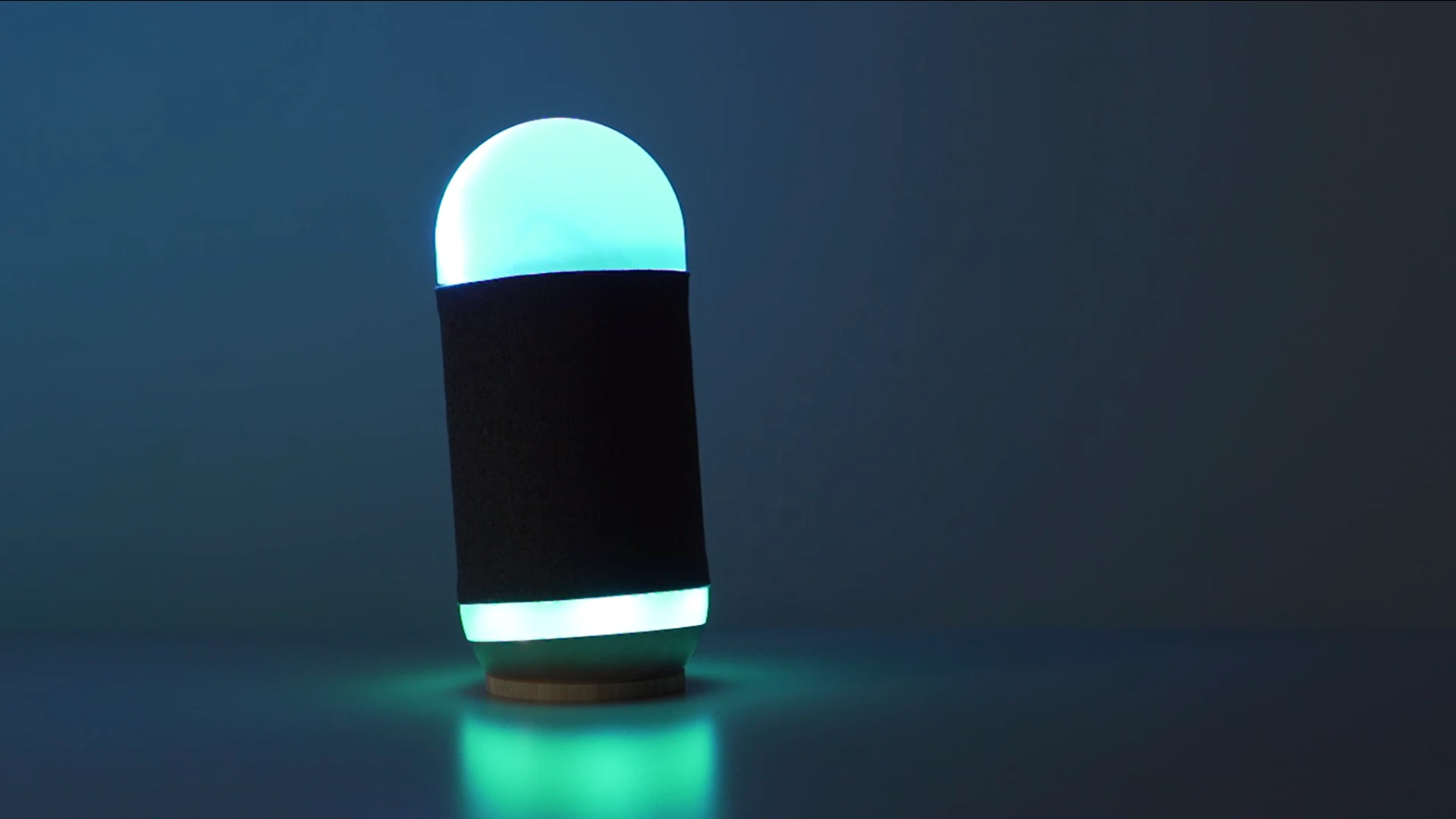 Inside Moodbox are four 1.5-inch tweeters, a 3-inch subwoofer and a set of full spectrum LEDs for ambient lighting