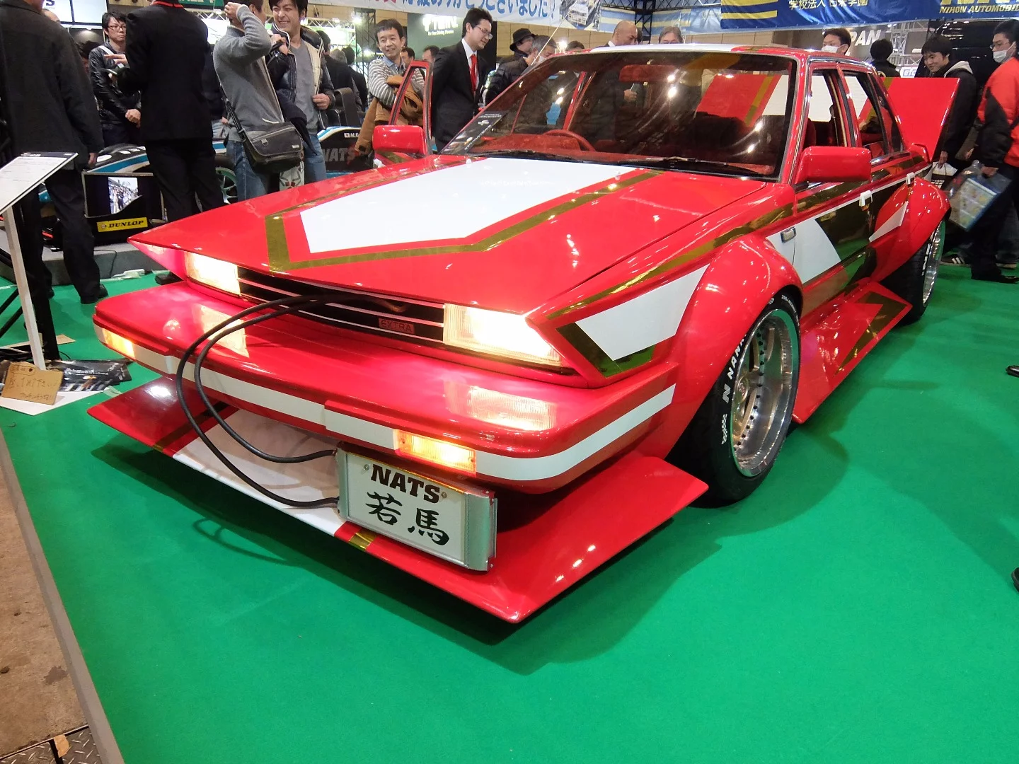 Also produced by NATS, and based on a 810 Bluebird saloon, is this Bosozuku (Outlaw) styling design. The interior was covered in purple velvet.