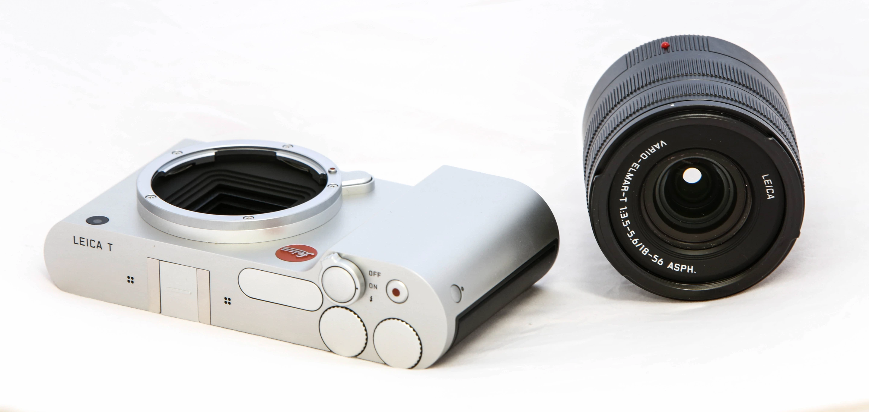 Leica T with 18-56mm f/3.5-5.6 Vario-Elmar-T lens (Photo: Loz Blain/Gizmag)
