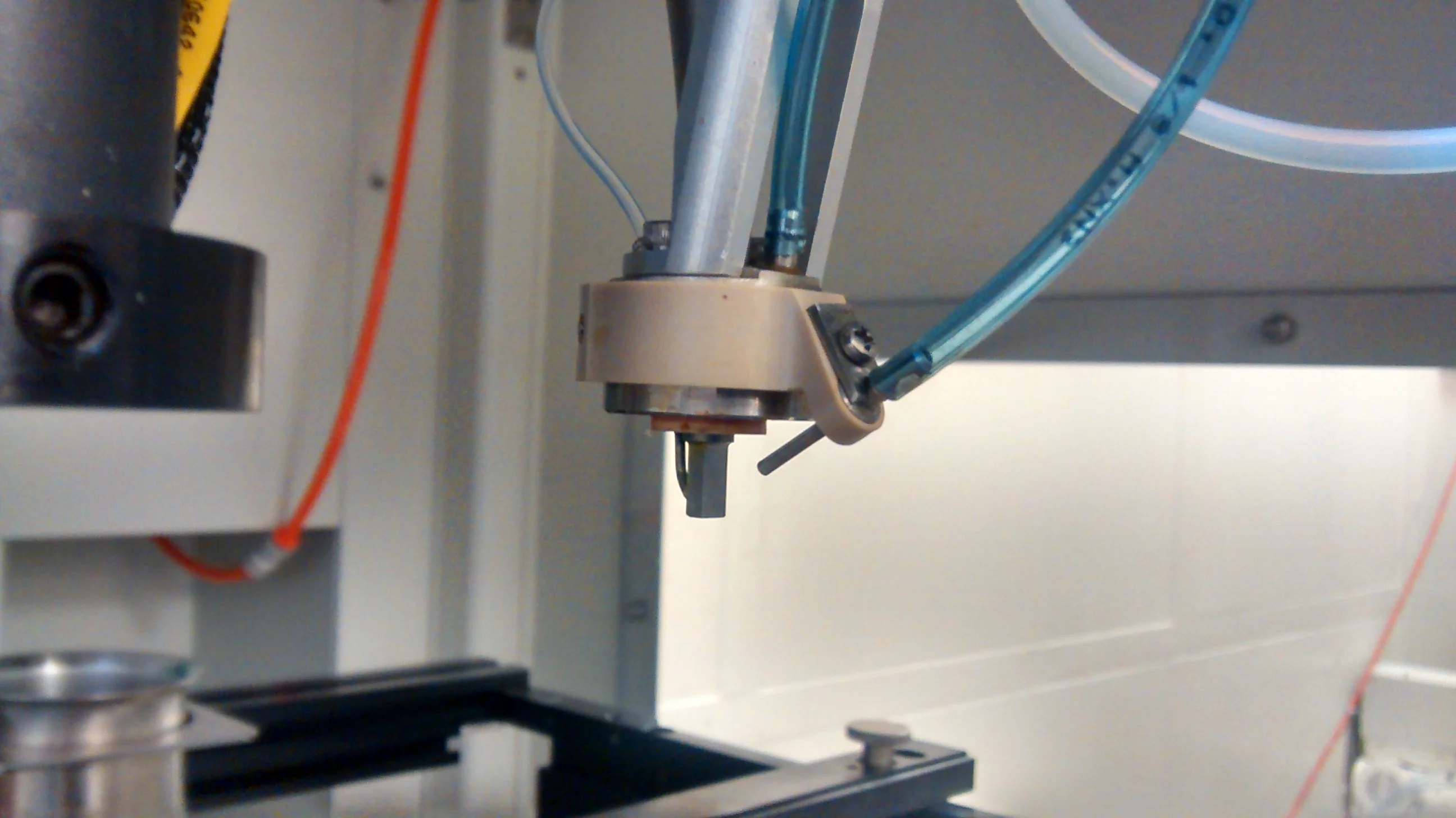 The spray heads can be programmed to deposit as many layers of perovskite as needed (Photo: Alex Barrows/University of Sheffield)