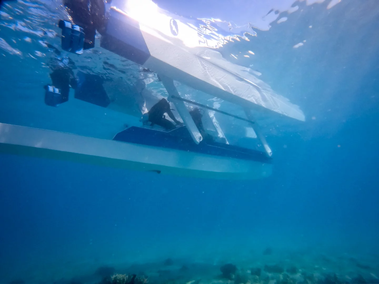 The Platypus Blue Ocean's hookah feeds a steady flow of air into full face masks worn by the pilot and passengers when underwater