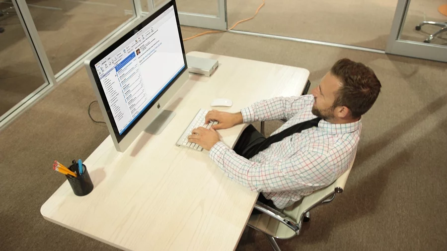 The Autonomous Desk has a 10 ft (3 m) power cord