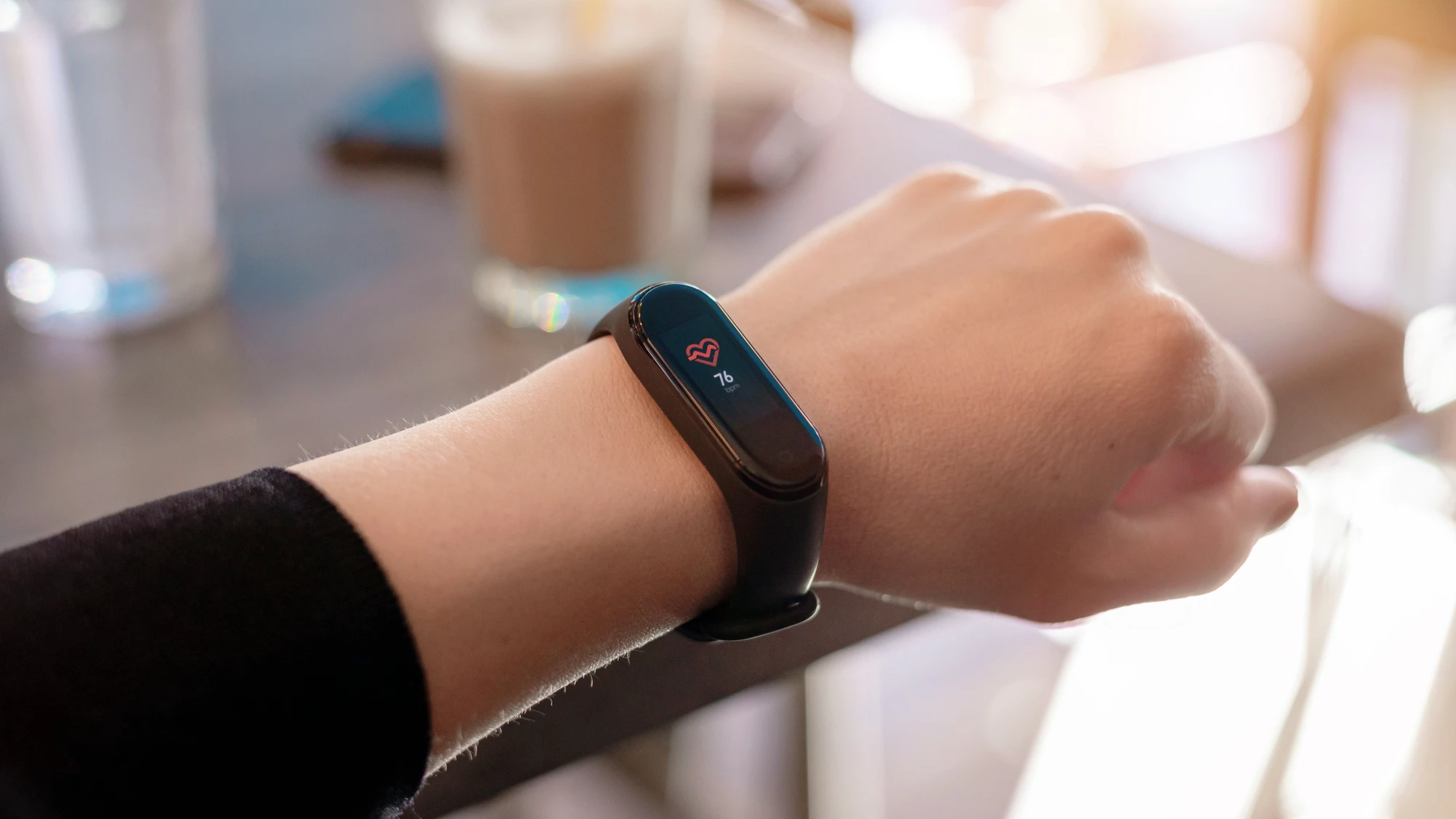 Passively collected Fitbit data can be used to accurately predict mood swings in bipolar disorder