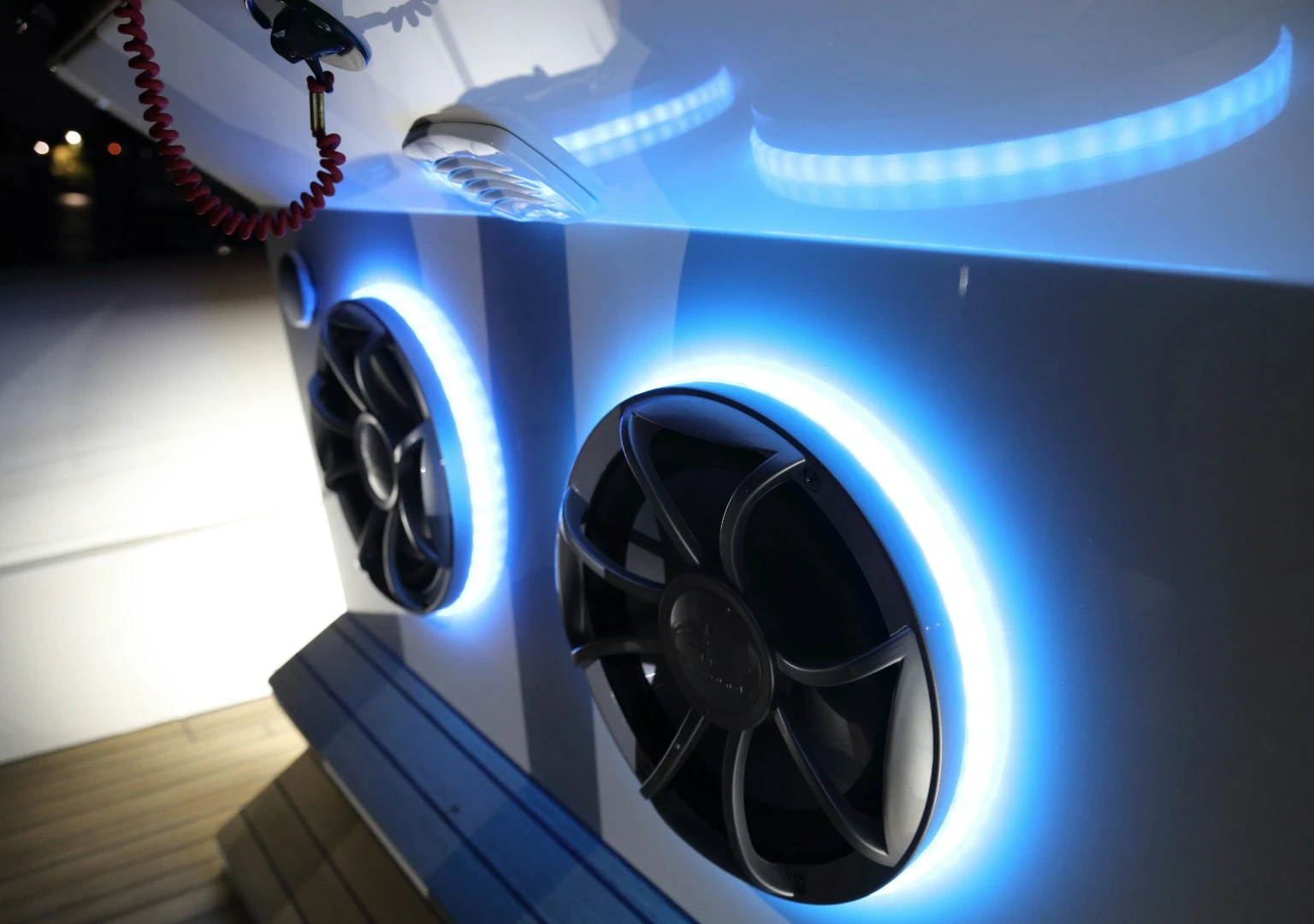 Get the party started with the light-up speakers in the Technohull 999 Sea DNA