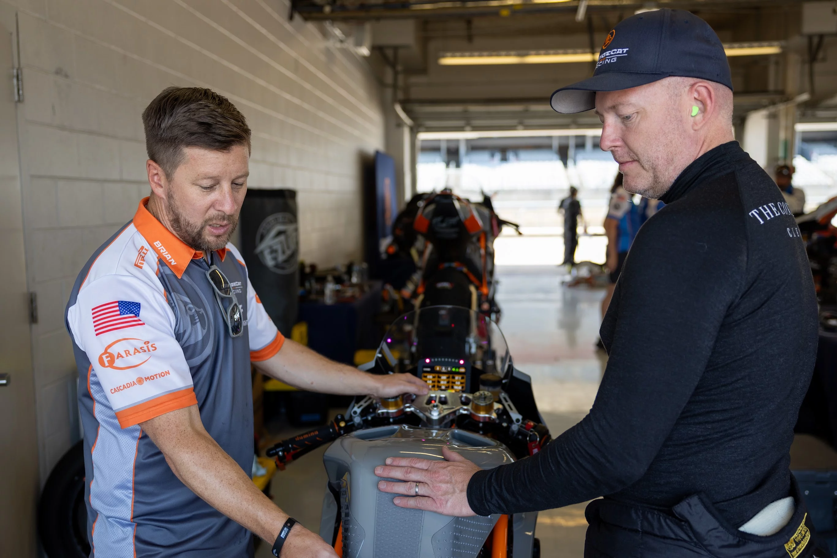 Brian Wismann talking over data at COTA