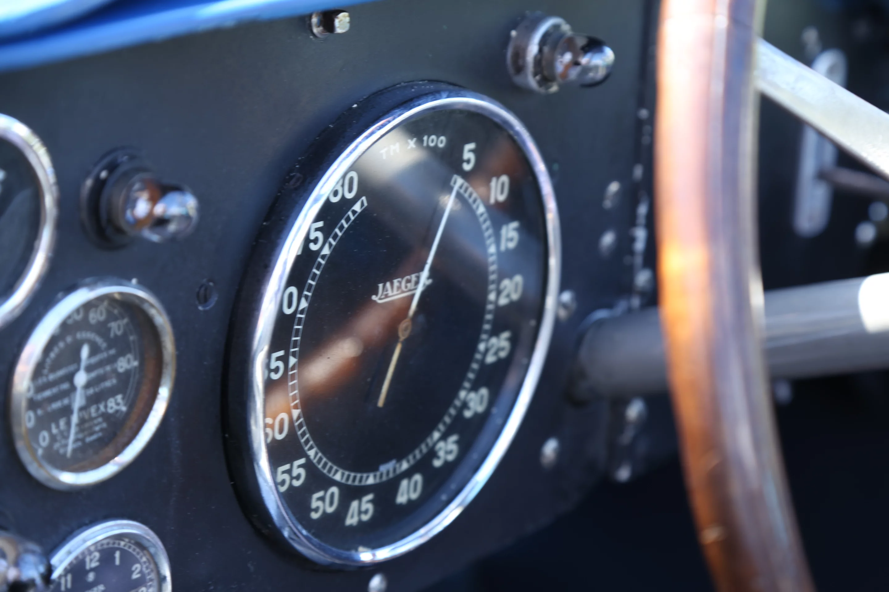 Bugatti 57G Tank developed roughly 200 hp and averaged 85 mph (137 km/h) during its win at the 24 Hour LeMans race in 1937 (Photo: Angus MacKenzie/Gizmag.com)