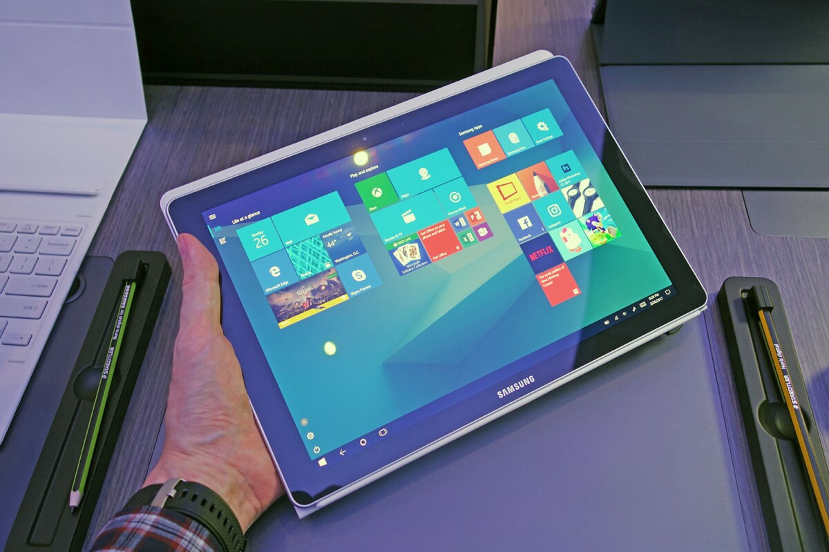 Samsung Tab S3 And Galaxy Book Hands On Samsung S Tablets Grow Up For 2017