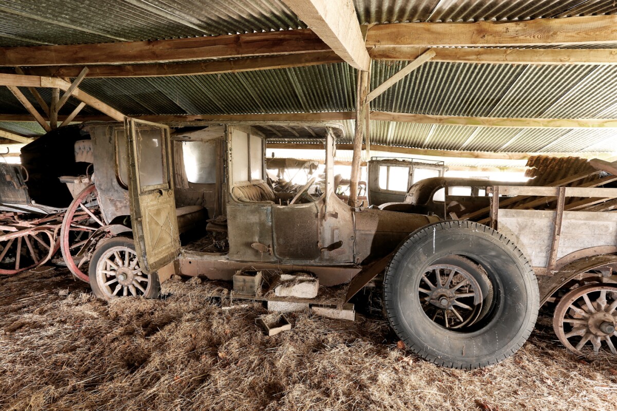 This early Delahaye Coupé Chauffeur from the Baillon Collection would once have been a magnificent vehicle. There's still enough there for it to be perfectly reproduced by modern day artisans who can follow the template. © Artcurial