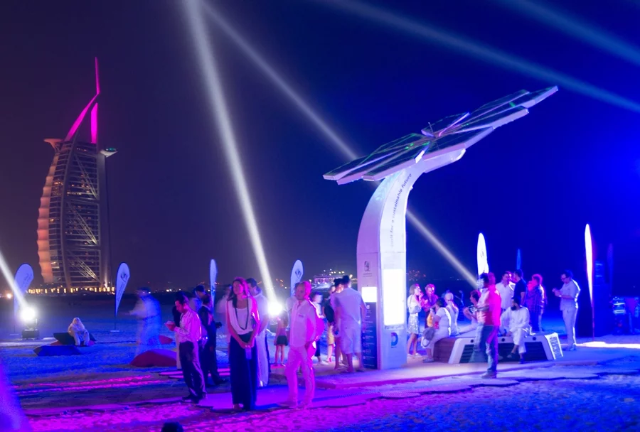 The trees provide free Wi-Fi with a range of over 100 m (328 ft) and have eight charging ports each