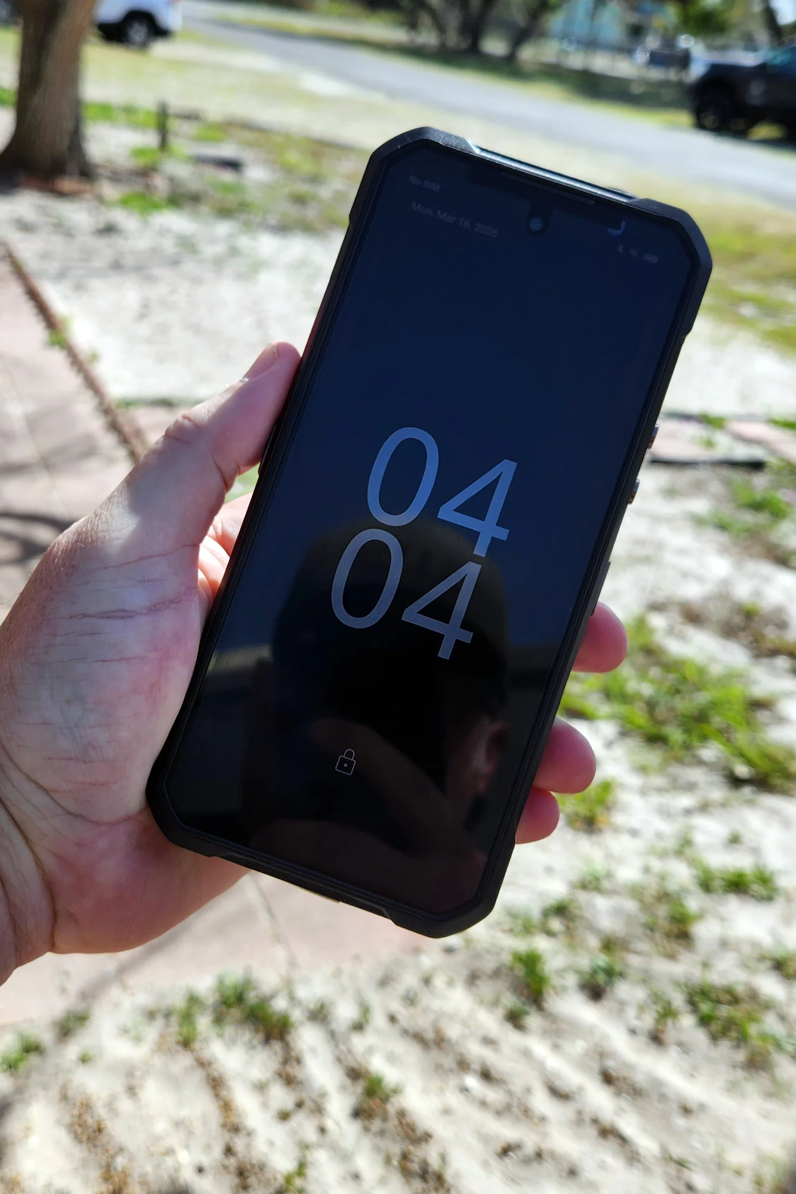 For what it's worth, I wear an XL glove. If it looks like I have a death grip on it and you can see the "whites of my knuckles," that's because I do ... it's heavy