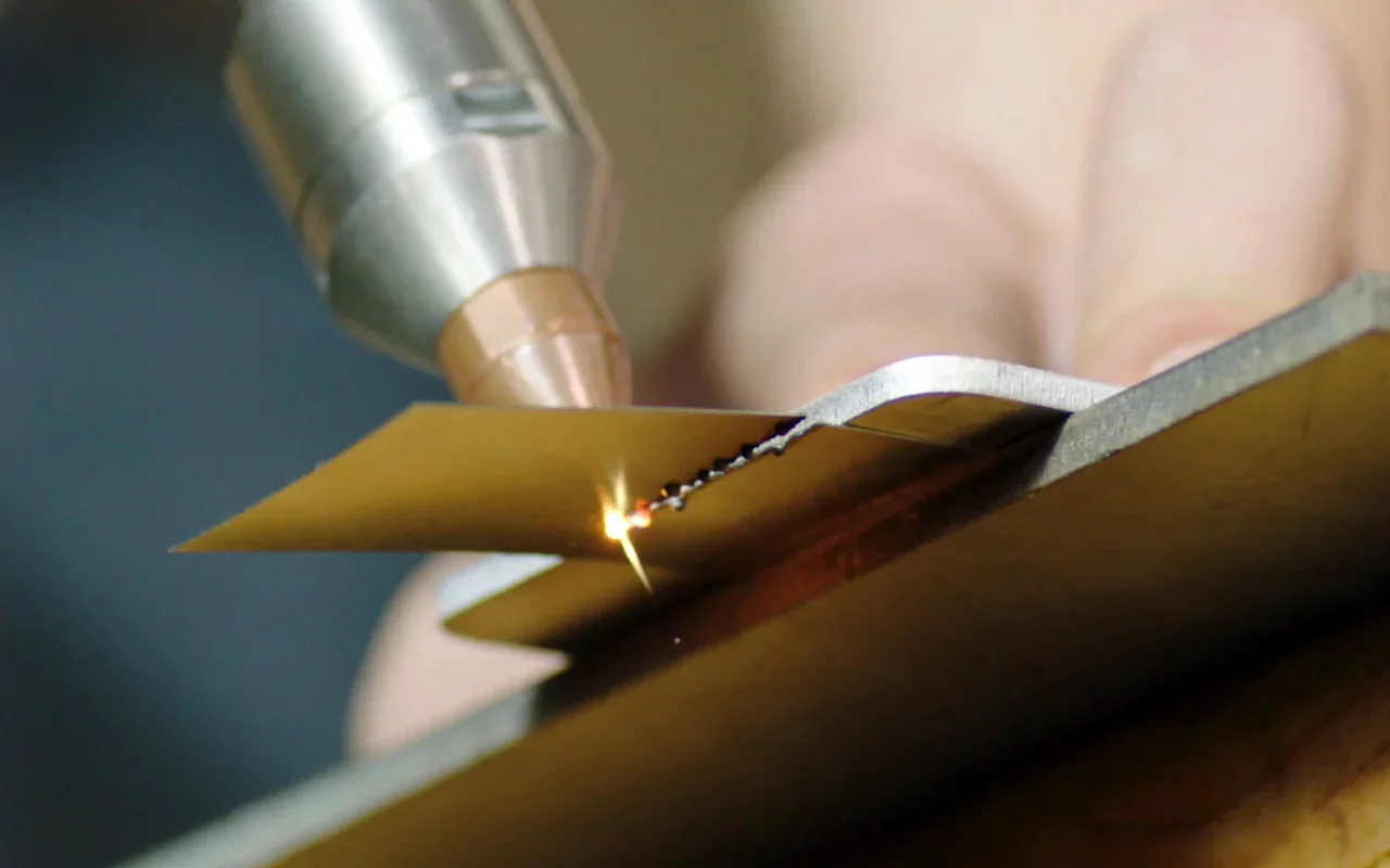 The X1 Pro laser welder also functions as a laser cutter on materials as thick as 3 mm, though I did watch a YouTube video by Joshua De Lisle where he cut quarter inch steel (6 mm)