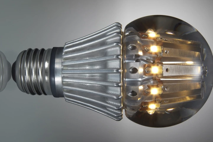 Switch Lighting's 100 watt-equivalent LED bulb