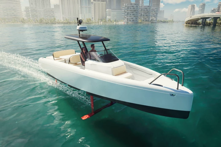 If you'd like to get a Candela C-8 Center Console of your own, expect to pay at least €330,000 (about US$361,434)
