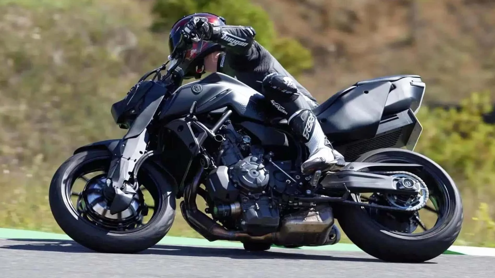 The thing actually rides!