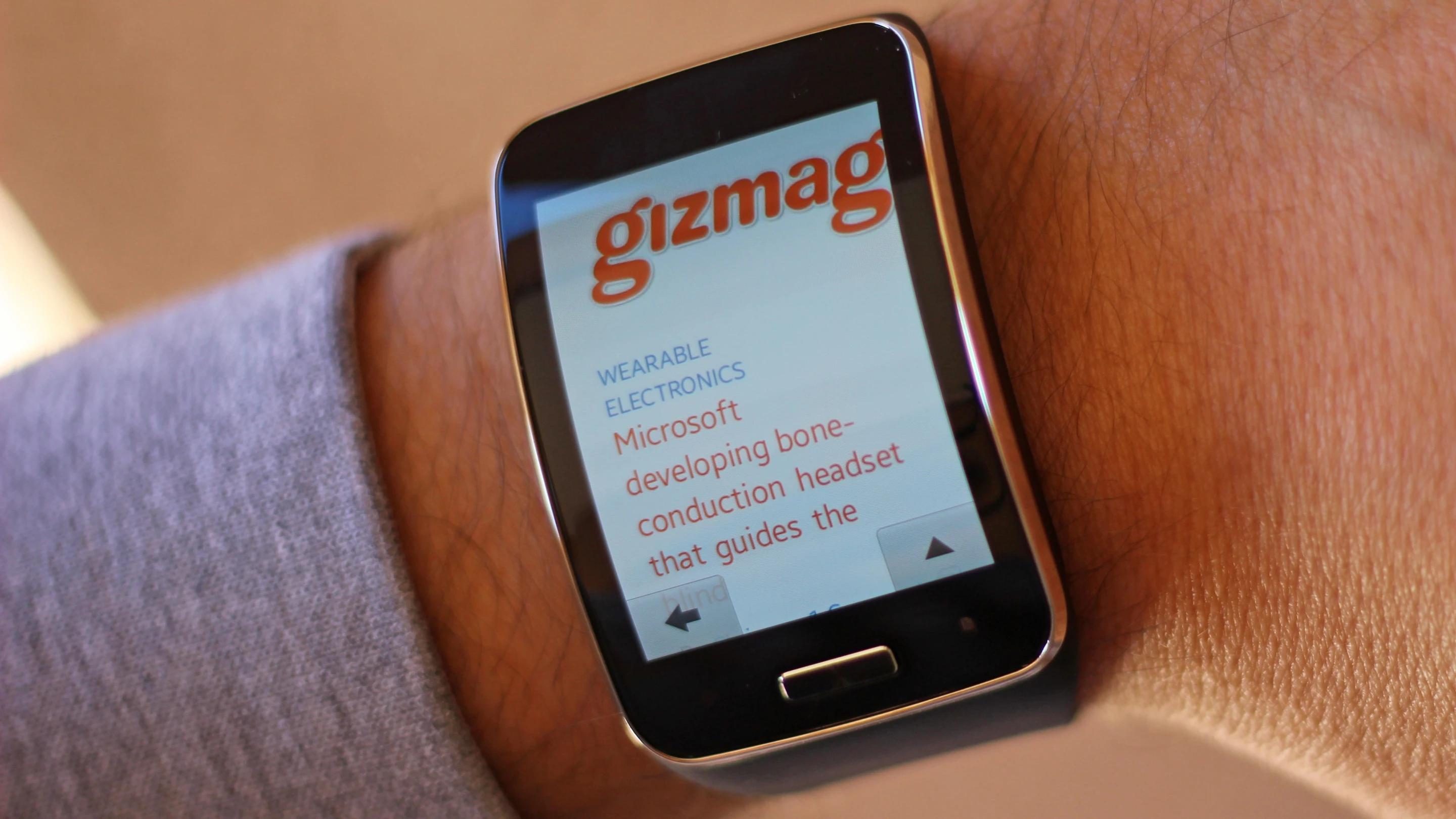 Gizmag shares some early thoughts on the Gear S (Photo: Will Shanklin/Gizmag.com)