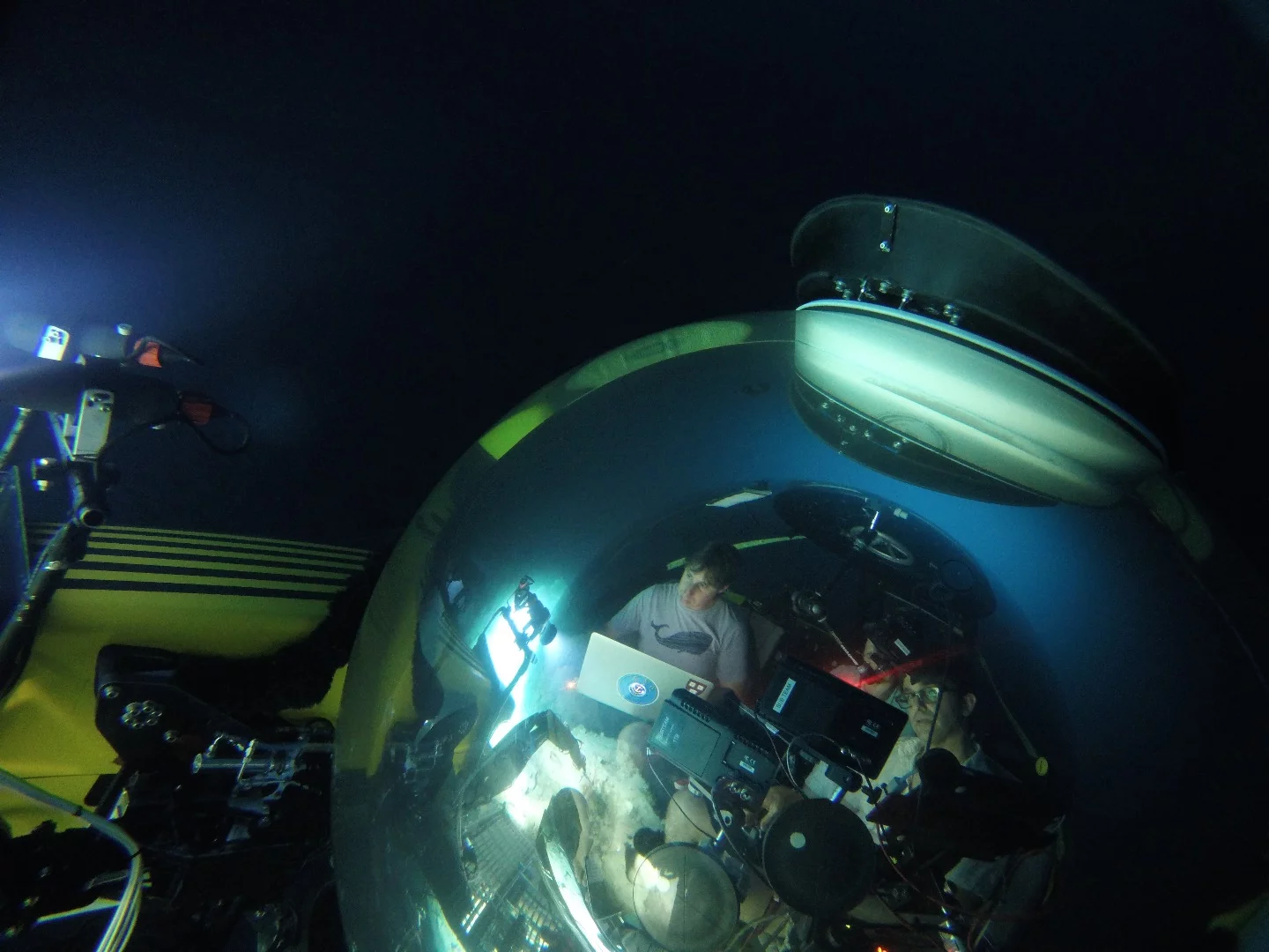 The technology has been put to the test aboard a three-person submarine in previously-unexplored ecosystems, deep in the ocean around the Fernando de Noronha Archipelago of Brazil